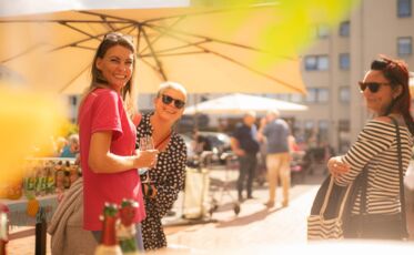 TeamkollegInnen beim Sommerfest in Pape Quartier
